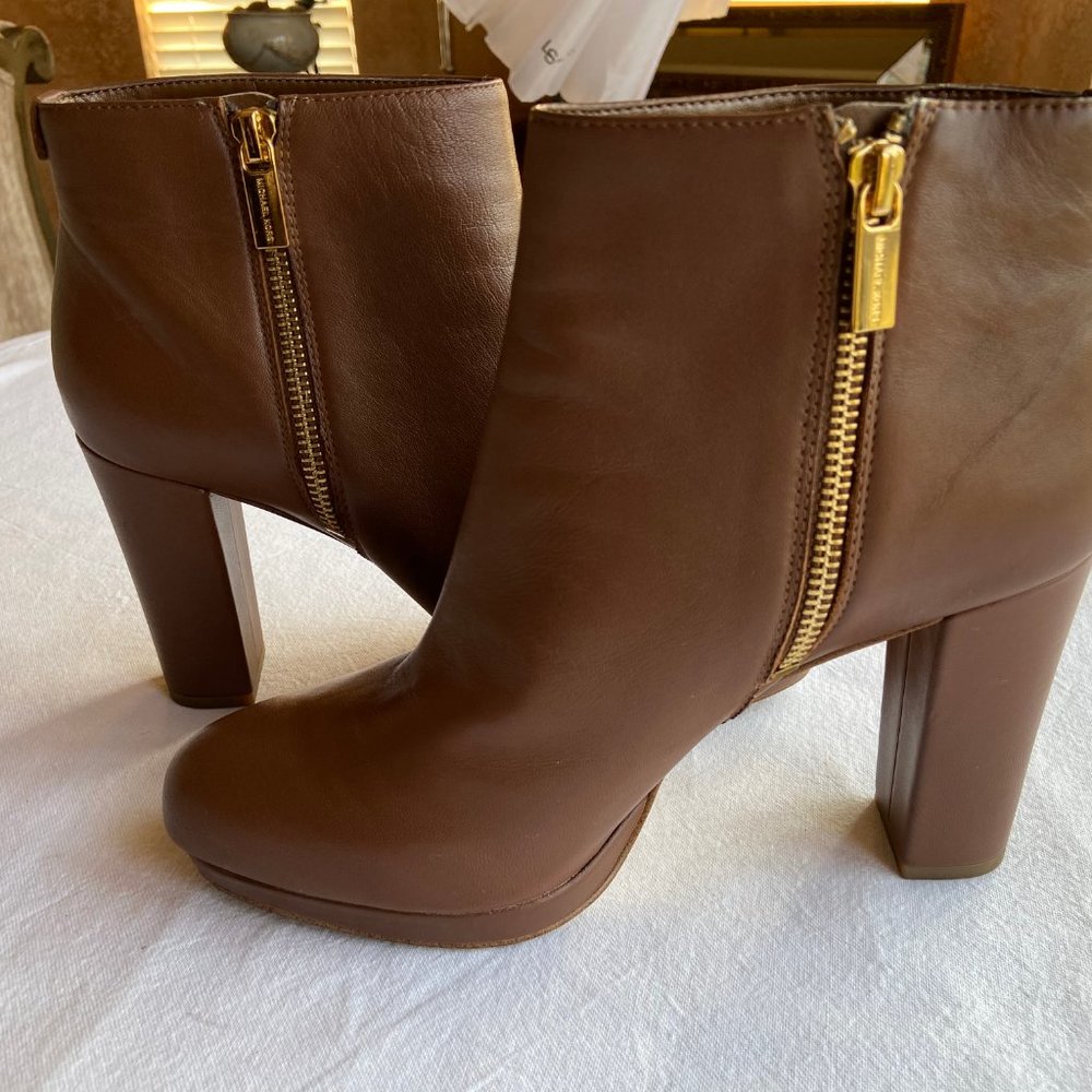 MK Michael Kors Ankle Boots Booties Tan 8.5